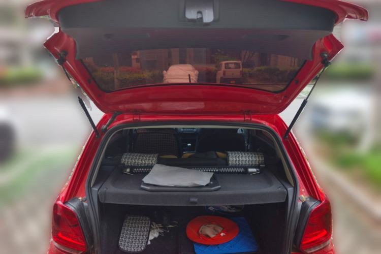 Used Volkswagen Polo 2013 1.4L Manual Fashion Edition Trunk