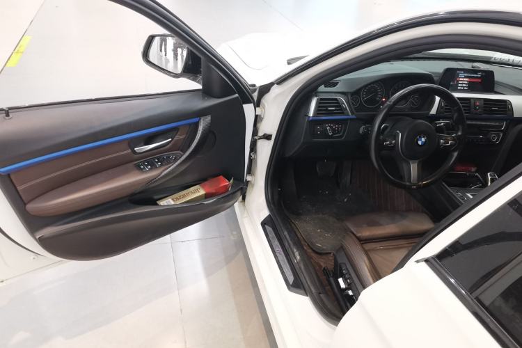 Used BMW 3 Series 2019 320i M Sport Package
