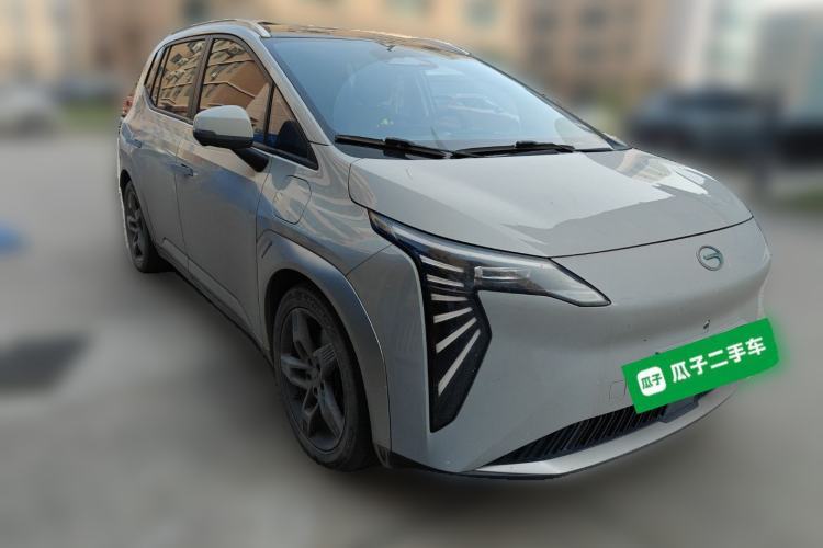 Used AION Y 2022 Plus 70 Smart Edition Front Right 45 Deg