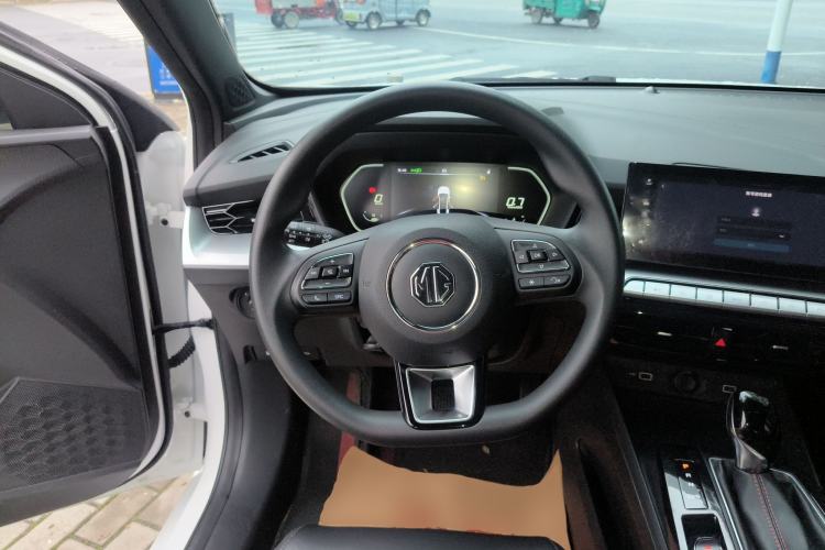 Used MG 5 2023 180 DVVT CVT Luxury Edition Steering Wheel
