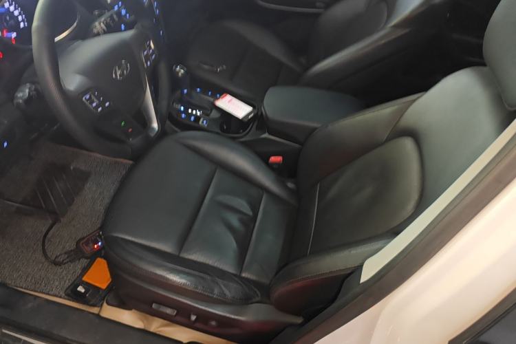 Used Hyundai Santa Fe Classic 2013 3.0L 4x4 Flagship Edition 7 Seats Euro IV