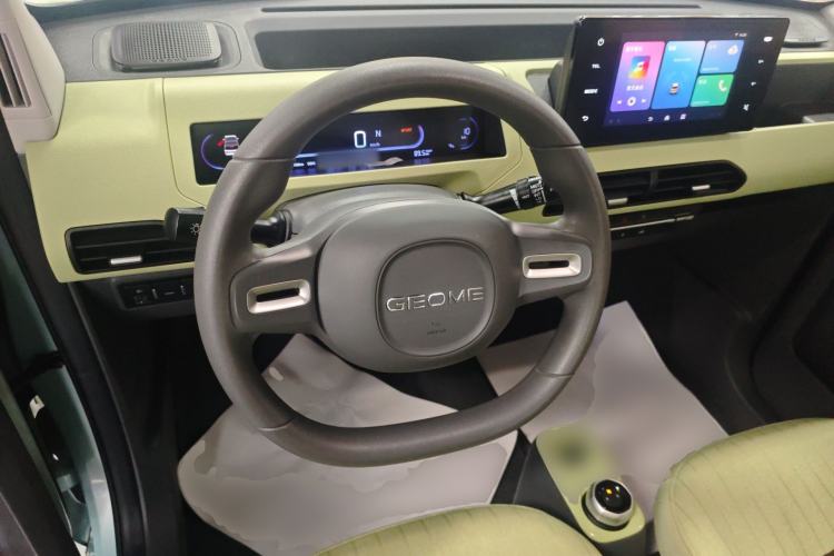 Used Geely Galaxy Panda 2023 Panda Mini 200km Endurance Bear Steering Wheel