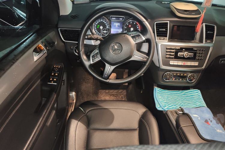 Used Mercedes-Benz M-Class 2012 ML 300 Steering Wheel