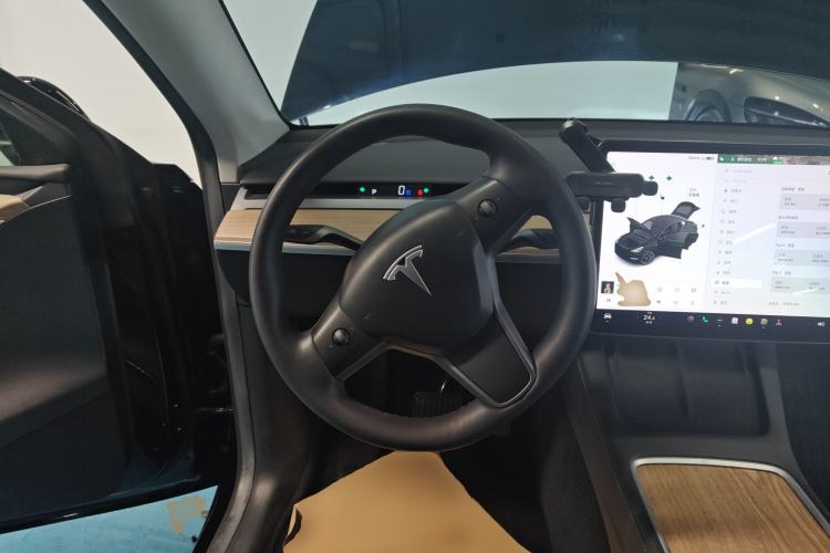 Used Tesla Model Y 2021 Standard Range Rear-Wheel Drive Version