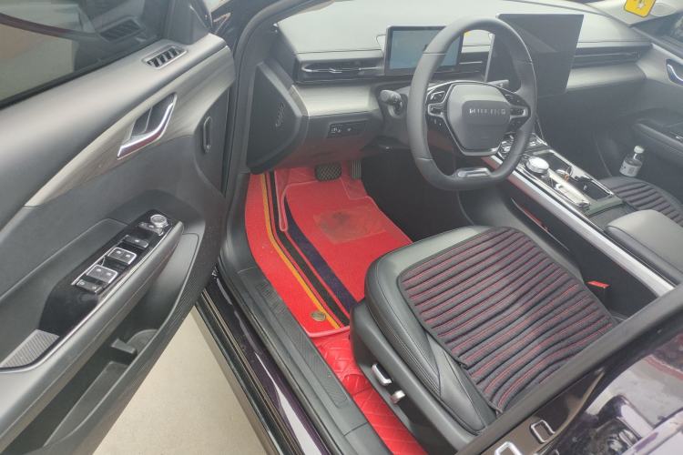 Used Wuling Xingguang 2024 Co-Creation Edition 150 Flagship Model Driver Seat