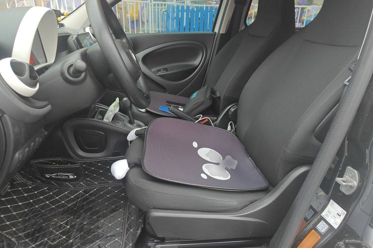 Used smart forfour 2018 1.0L 52 kW Dynamic Edition