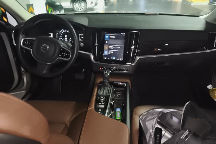 Used Volvo S90 2018 T4 Zhiyuan Edition