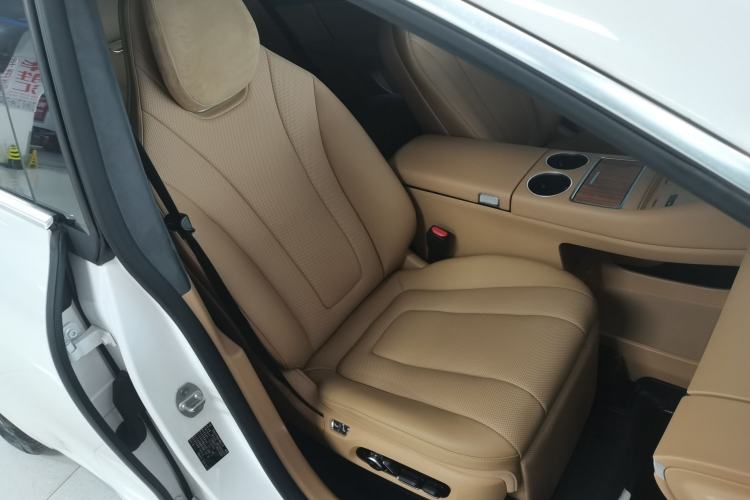 Used Hima Luxeed R7 2024 All-Electric 802 km Max