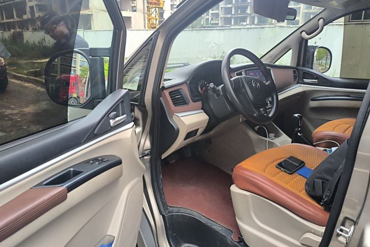 Used FORTHING Lingzhi 2020 M5L 1.6L Base Model 7 Seats Driver Seat