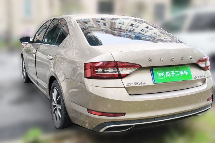 Used Skoda Octavia 2020 1.5L Automatic SmartDrive Luxury Edition Rear Left 45 Deg