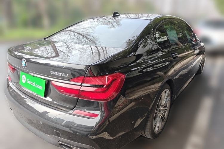 Used BMW 7 Series 2018 740Li xDrive Luxury Edition M Sport Package Black Flame Version

