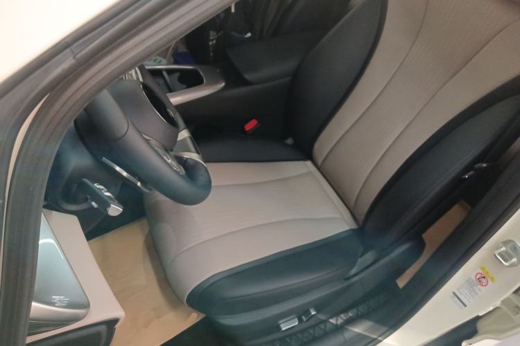 Used BYD Dolphin 2025 Intelligent Driving Version 410 km Fashion Edition
