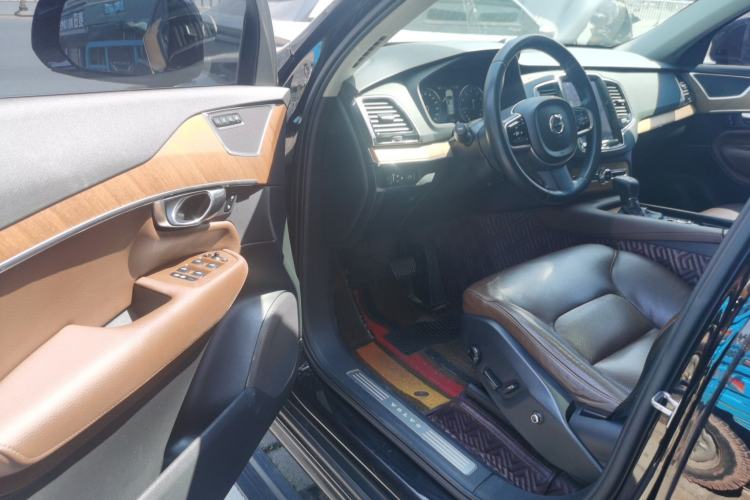 Used Volvo XC90 2018 T6 Zhiyi Edition 7-Seater
