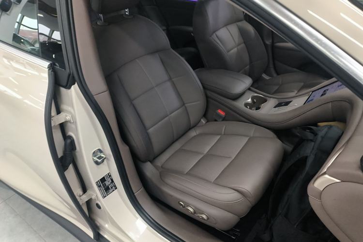 Used IM L6 2025 Ultra Model
