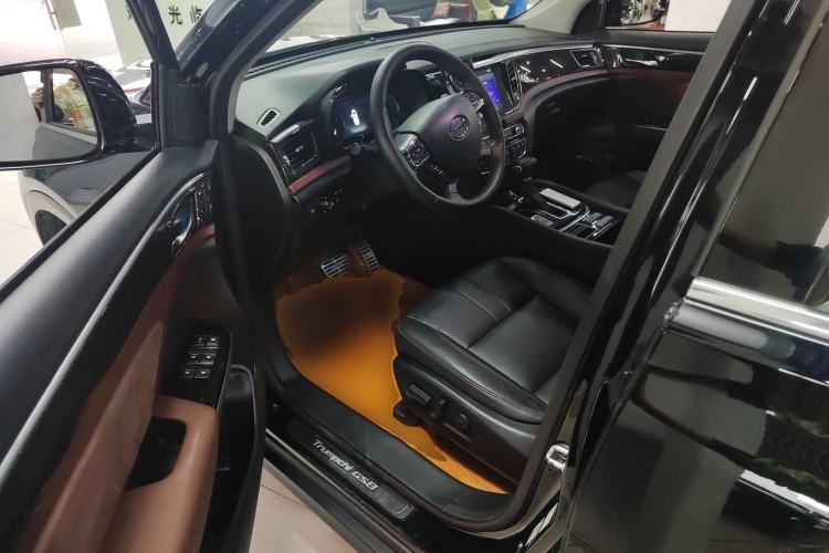 Used GAC Trumpchi GS8 2017 320T Two-Wheel Drive Luxury Smart Connectivity Version (7 Seats)