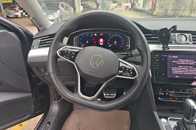 Used Volkswagen Magotan 2023 2 Million Units Commemorative Edition 330TSI DSG Luxury Version Steering Wheel
