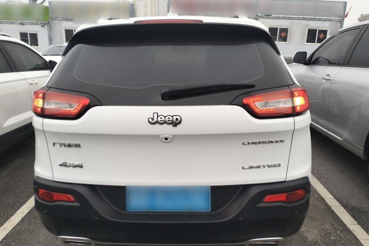 Used Jeep Cherokee 2017 2.4L Leading Smart Edition