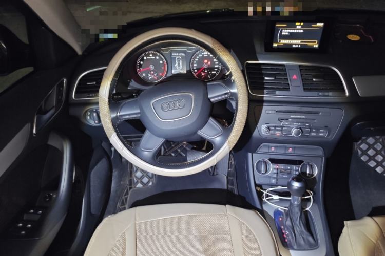 Used Audi Q3 2018 30th Anniversary Edition 30 TFSI Standard Model Steering Wheel