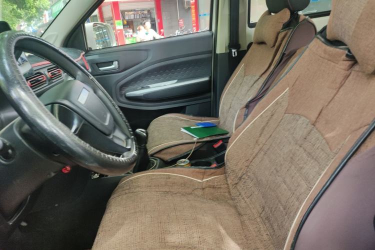 Used Dongfeng Fengon 380 2022 1.5L Comfort-Class Passenger Vehicle (Steel Spring) with 5 Seats Left Front Seat