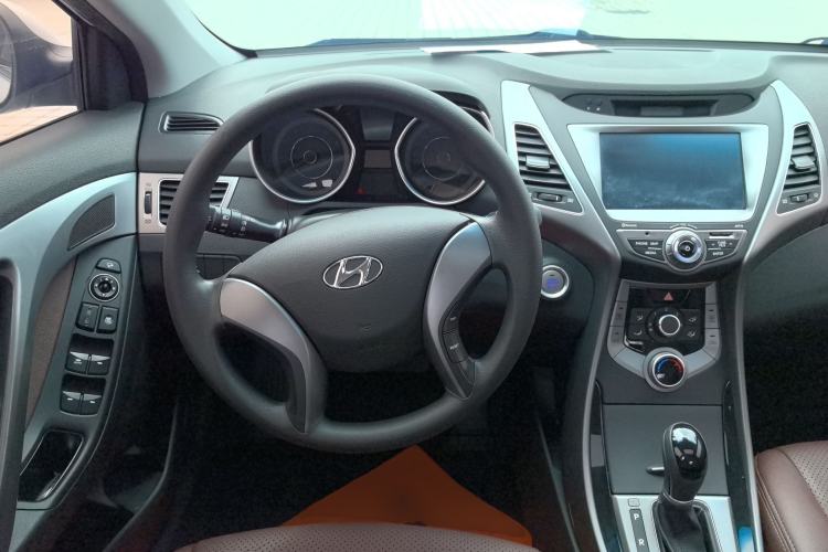 Used Hyundai Elantra (5th Generation / Langdong) 2015 1.6L Automatic Leading Model