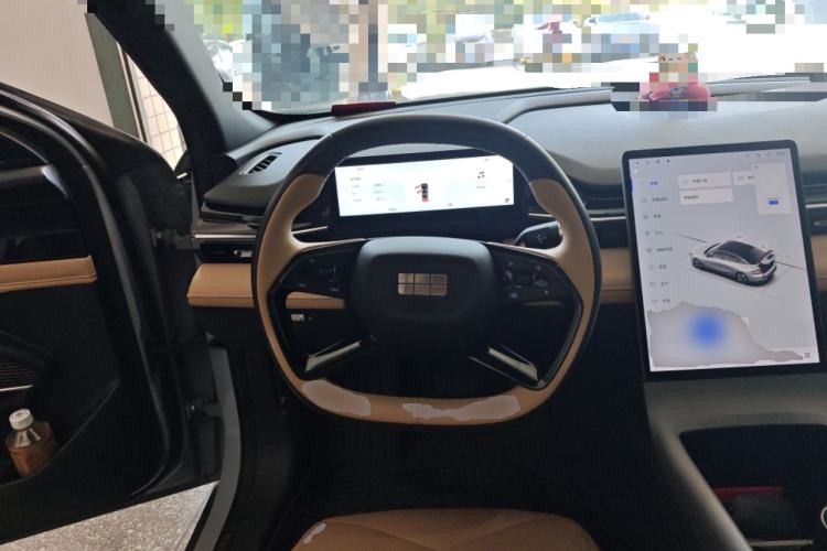 Used Geely Galaxy L6 2023 125km PLUS