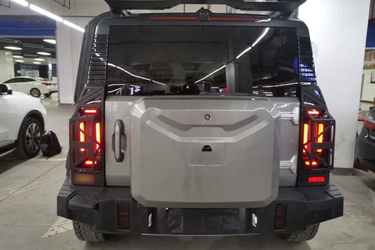 Used JETOUR Traveler 2024 2.0T All-Wheel-Drive Silver Dragon Wings