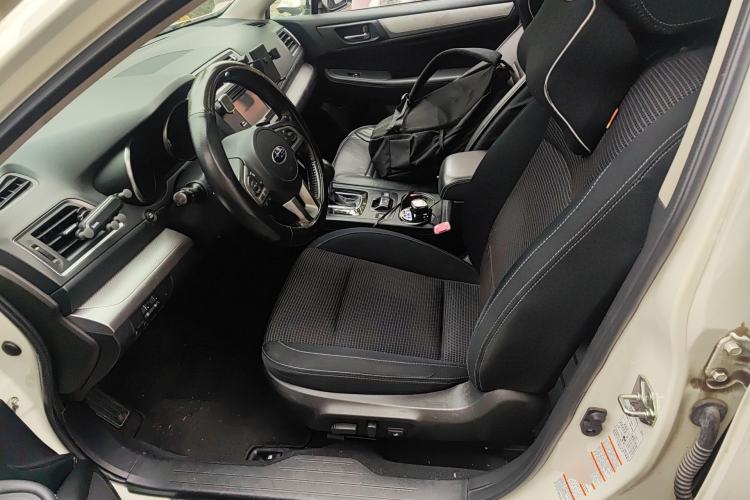 Used Subaru Outback 2015 2.5i Classic Edition Left Front Seat