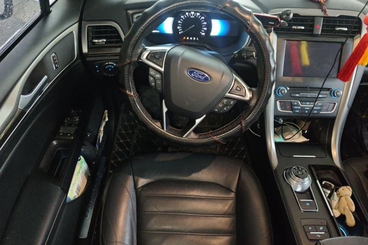 Used Ford Mondeo New Energy 2018 2.0 PHEV Zhihao Trim Steering Wheel