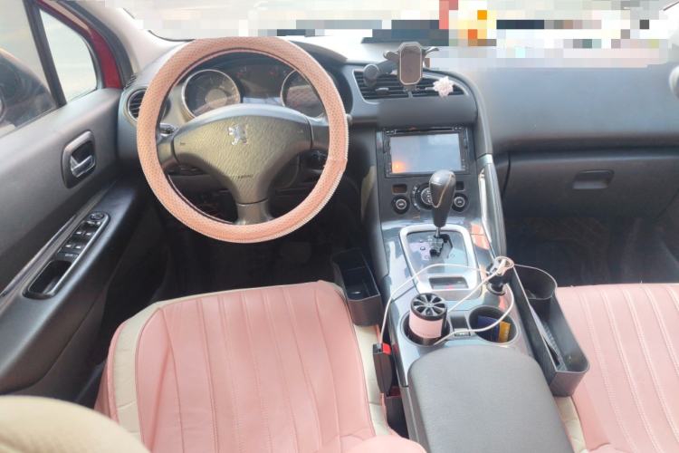 Used Peugeot 3008 2011 1.6T Fashion Edition Center Console