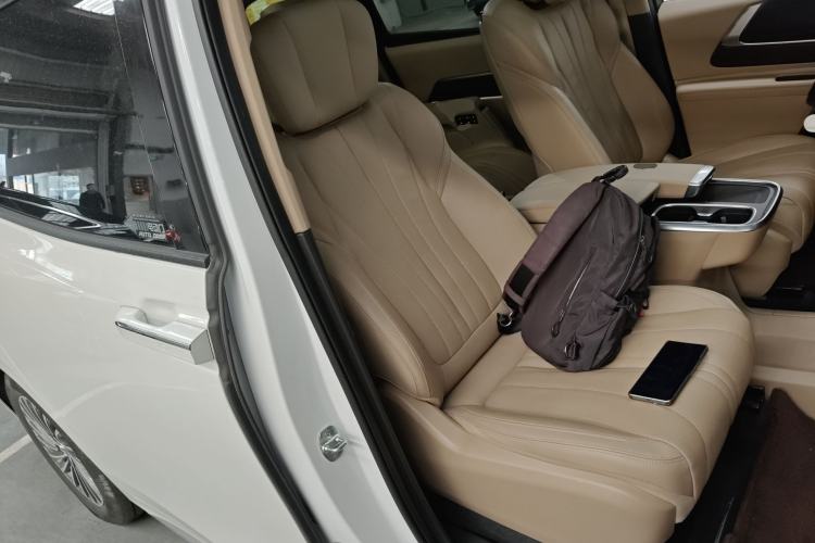 Used Buick Century 2023 2.0T Seven-Seater Deluxe Edition