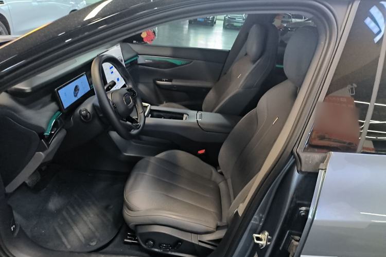 Used Lynk & Co 07 2024 EM-P 126 Long-Range Ultra
