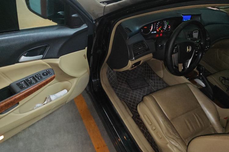 Used Honda Accord 2012 2.0L SE Driver Seat