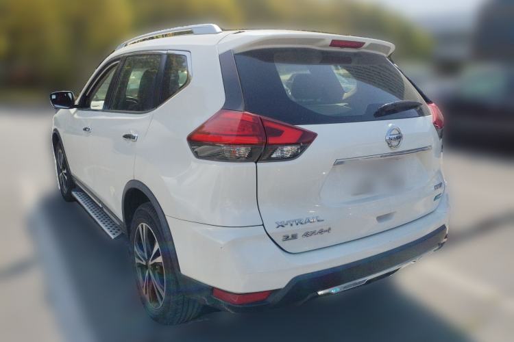 Used Nissan X-Trail 2017 2.5L CVT Luxury Edition 4WD Exterior 3