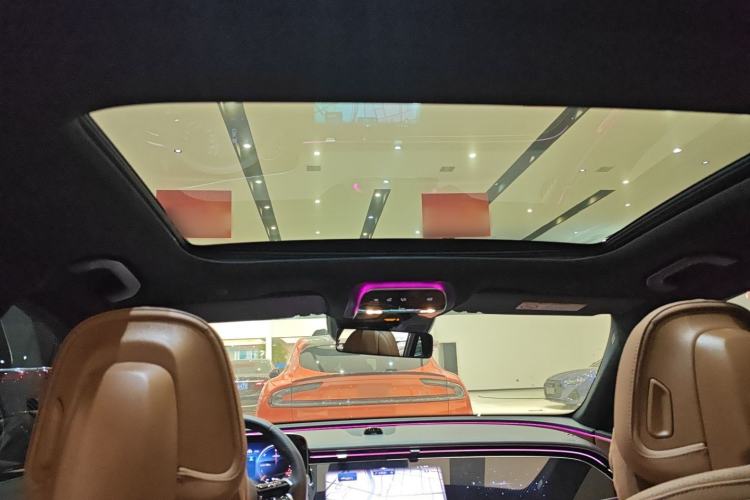 Used Mercedes-Benz E-Class New Energy 2024 E 350 e L Plug-in Hybrid Sports Sedan