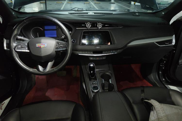 Used Cadillac XT4 2021 28T Two-Wheel Drive Leading Version Center Console