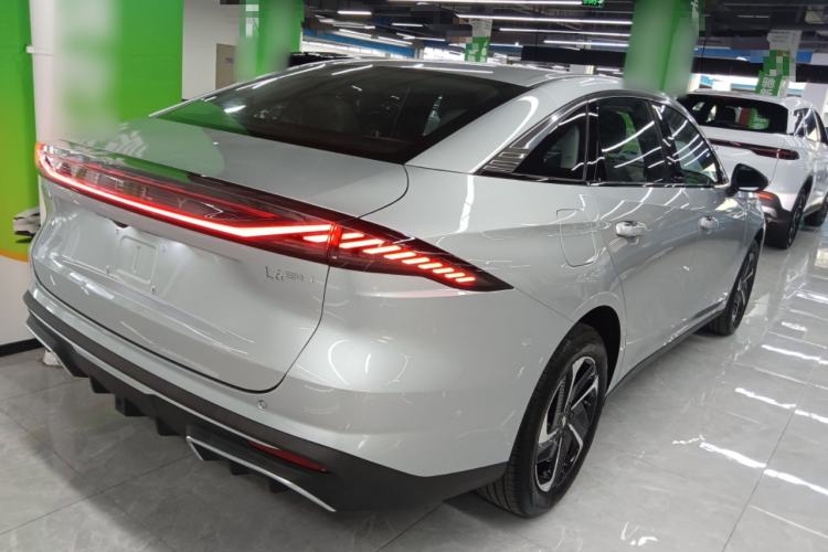 Used Geely Galaxy L6 2025 EM-i 140km Starship Edition Rear Right 45 Deg