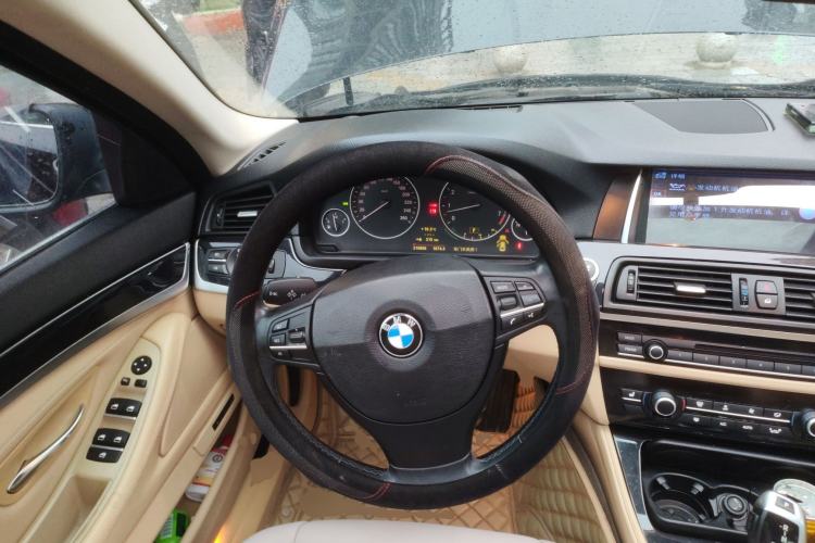 Used BMW 5 Series 2011 523Li Leading Model