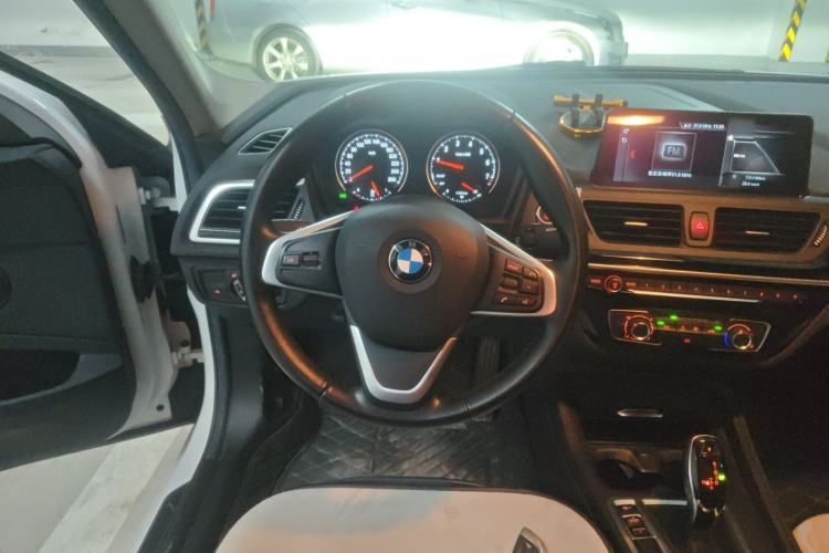 Used BMW 1 Series 2020 120i Fashion Model Steering Wheel