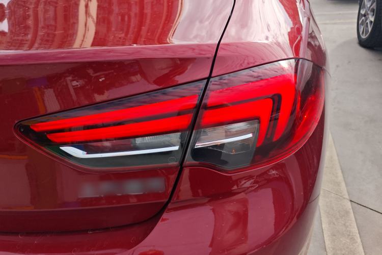 Used Buick Regal 2017 20T Prestige Model Right Rear Taillight