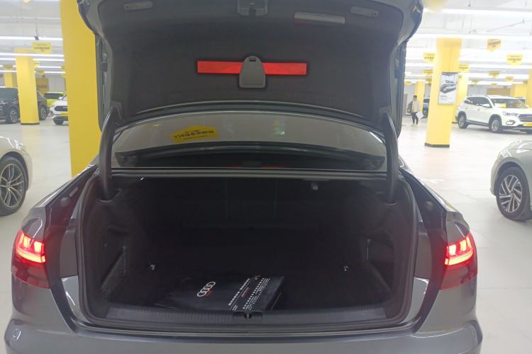 Used Audi A4L 2022 40 TFSI Luxury Prestige Edition
