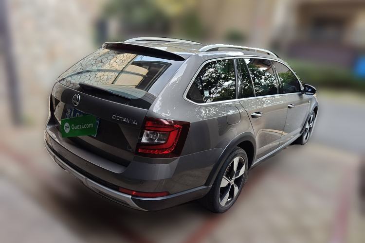 Used Skoda Octavia 2018 Station Wagon TSI280 DSG Luxury Edition
