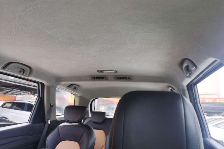 Used Wuling Hongguang S3 2018 1.5L Manual Comfort Model China V Standard