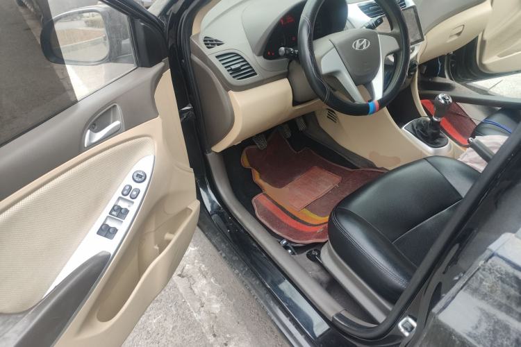 Used Hyundai Verna (older generation) 2010 Sedan 1.4L Manual Comfort GS
