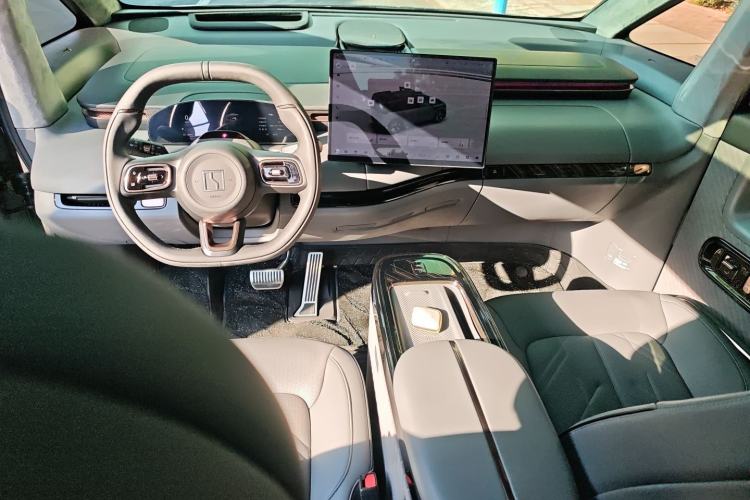 Used Zeekr MIX 2025 Intelligent Driving Version
