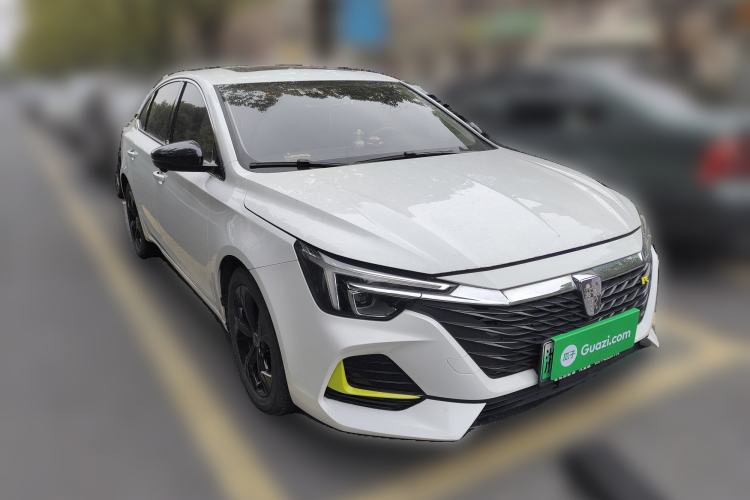 Used Roewe i6 MAX New Energy 2020 1.5T PHEV Sporty Cool Edition Front Right 45 Deg