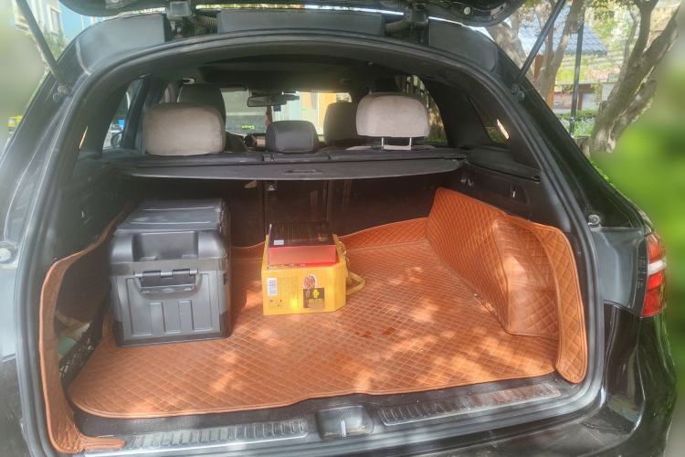 Used Mercedes-Benz GLC 2017 GLC 300 4MATIC Sport Edition Trunk