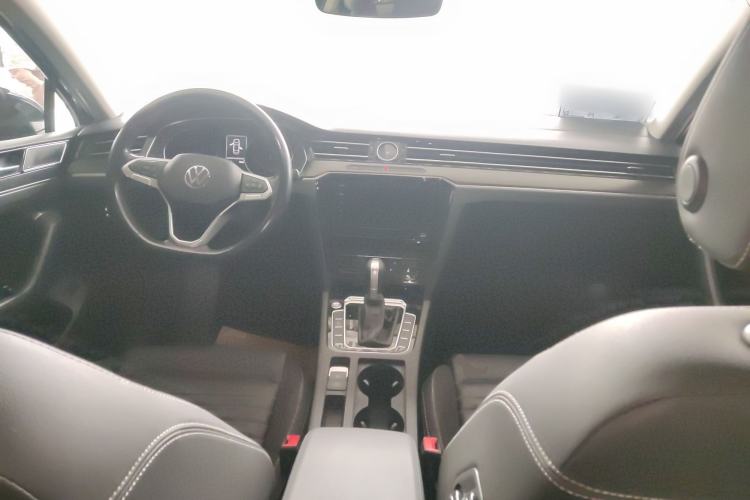 Used Volkswagen Magotan 2020 330TSI DSG Luxury Edition Center Console