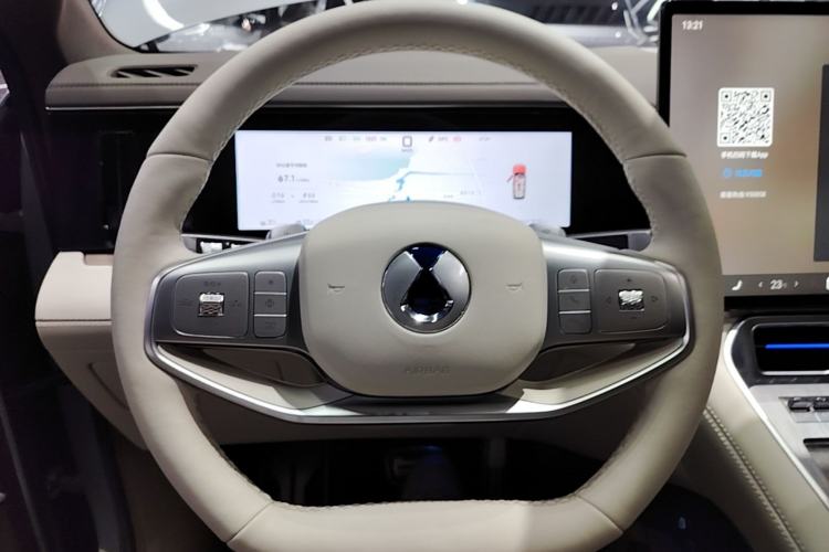 Used Denza N8L 2025 Model Zunrong Model