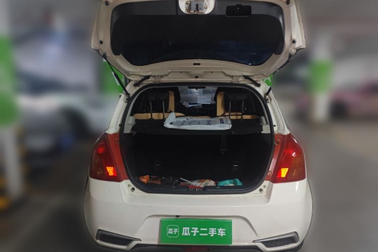 Used Suzuki Swift 2013 1.3L Manual Value Edition Trunk