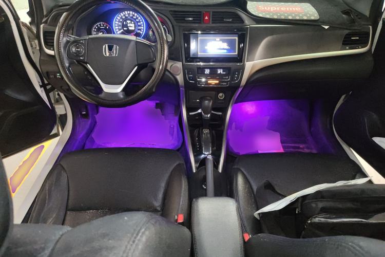 Used Honda Crider 2016 1.8L CVT Luxury Edition Center Console